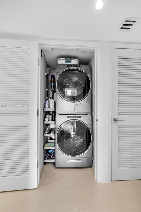Full Size Washer Dryer