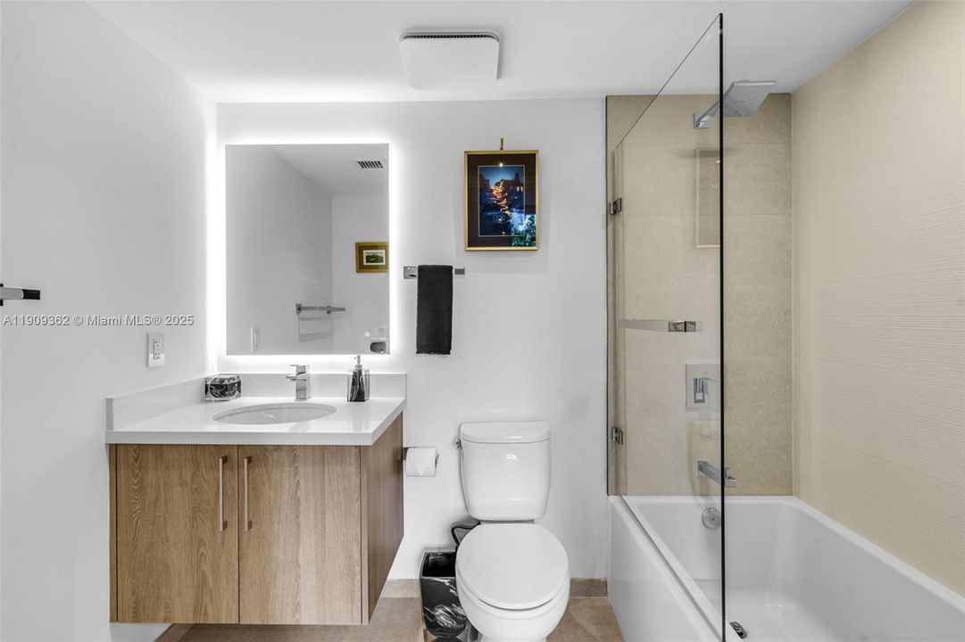 En-Suite in Bedroom 2