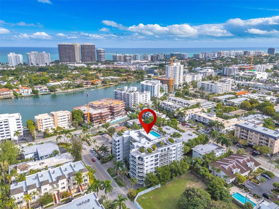 For Sale: $1,049,000 (3 beds, 2 baths, 1376 Square Feet)