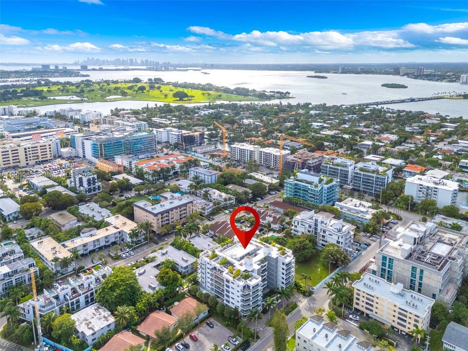 For Sale: $1,049,000 (3 beds, 2 baths, 1376 Square Feet)