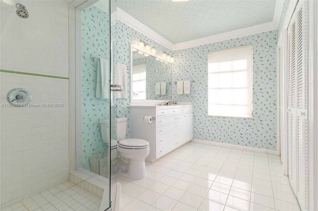 На продажу: $6,250,000 (5 спален, 5 ванн, 2945 Квадратных фут)