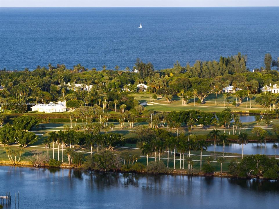 На продажу: $6,250,000 (5 спален, 5 ванн, 2945 Квадратных фут)