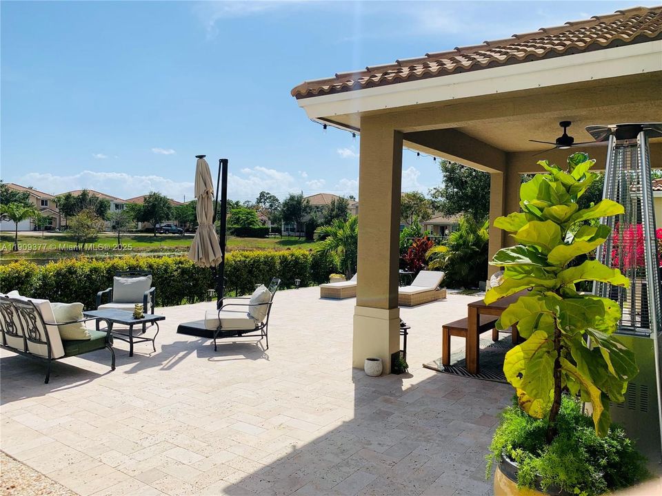 Active With Contract: $3,300 (4 beds, 2 baths, 2365 Square Feet)