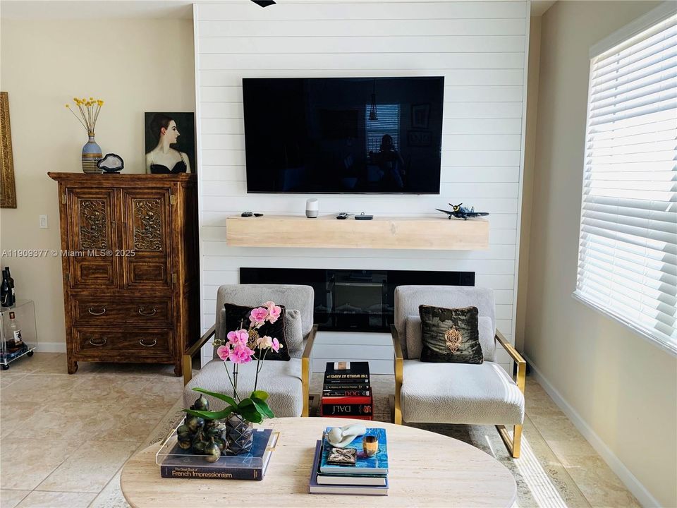 Active With Contract: $3,300 (4 beds, 2 baths, 2365 Square Feet)