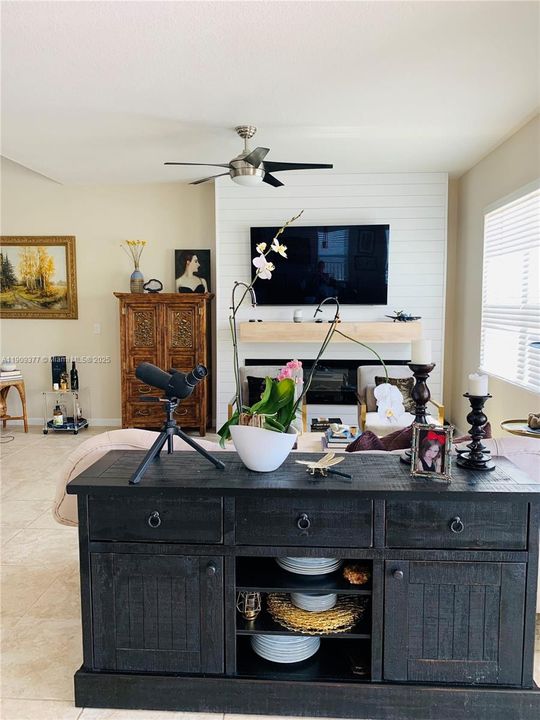 Active With Contract: $3,300 (4 beds, 2 baths, 2365 Square Feet)