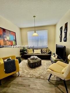 En Venta: $948,000 (5 camas, 3 baños, 2672 Pies cuadrados)