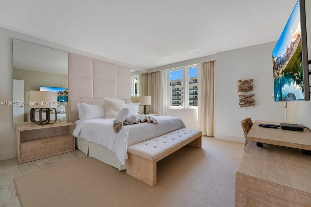 出租: $17,500 (1 贝兹, 1 浴室, 866 平方英尺)