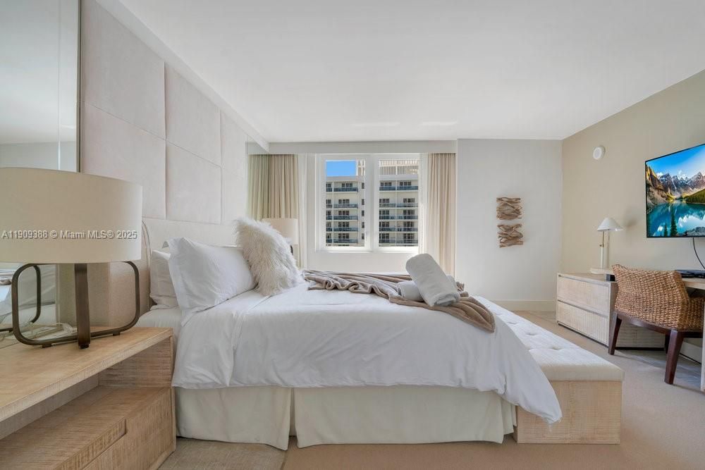 出租: $17,500 (1 贝兹, 1 浴室, 866 平方英尺)