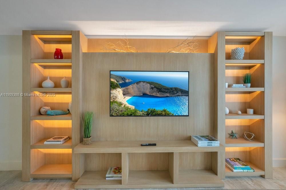 出租: $17,500 (1 贝兹, 1 浴室, 866 平方英尺)