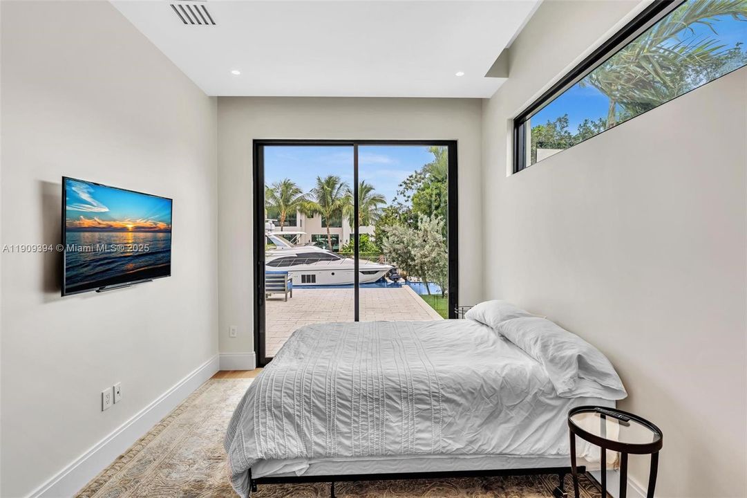 На продажу: $5,500,000 (4 спален, 4 ванн, 0 Квадратных фут)