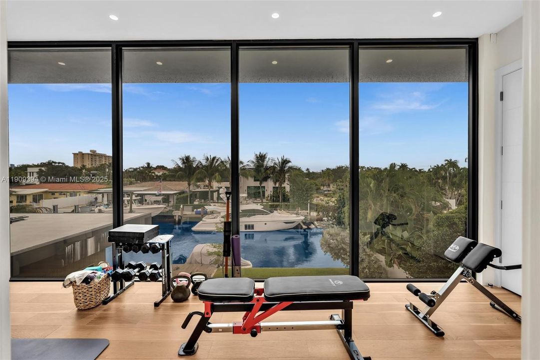 На продажу: $5,500,000 (4 спален, 4 ванн, 0 Квадратных фут)