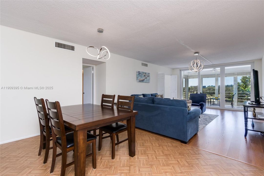 En Renta: $2,500 (2 camas, 2 baños, 1100 Pies cuadrados)