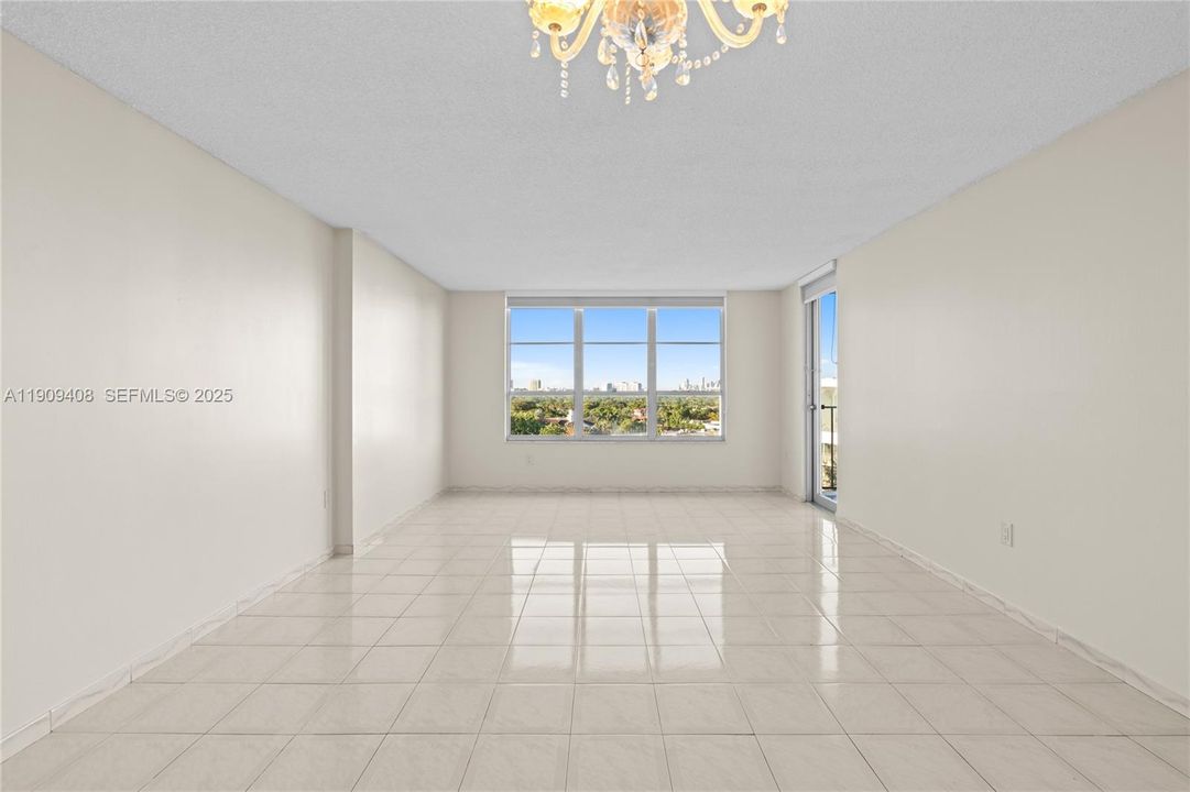 Recently Rented: $2,600 (1 beds, 1 baths, 835 Square Feet)