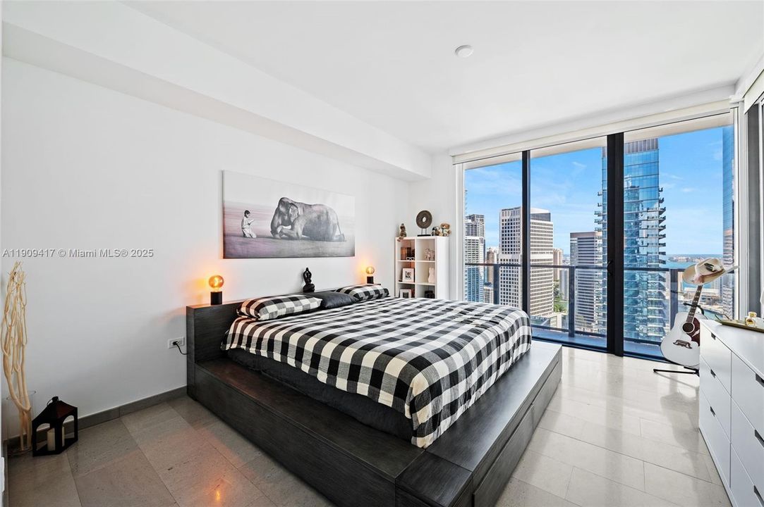 待售: $1,250,000 (2 贝兹, 2 浴室, 1270 平方英尺)