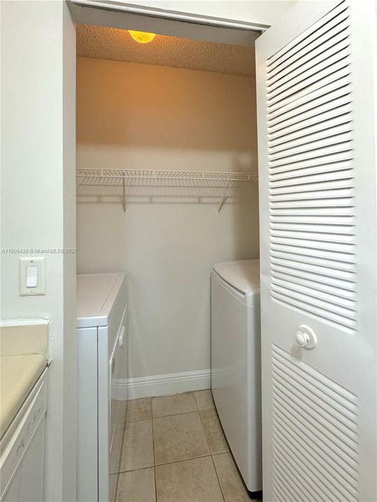 合同活跃: $1,450 (1 贝兹, 1 浴室, 785 平方英尺)