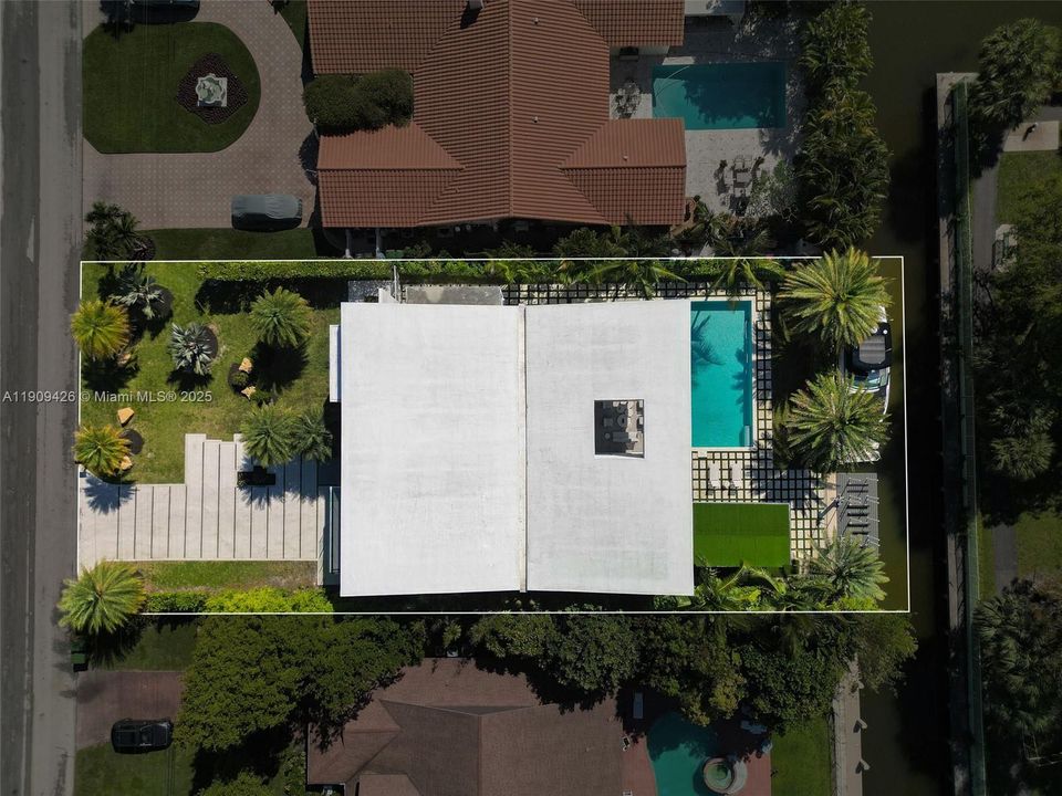 В аренду: $42,000 (7 спален, 6 ванн, 5560 Квадратных фут)