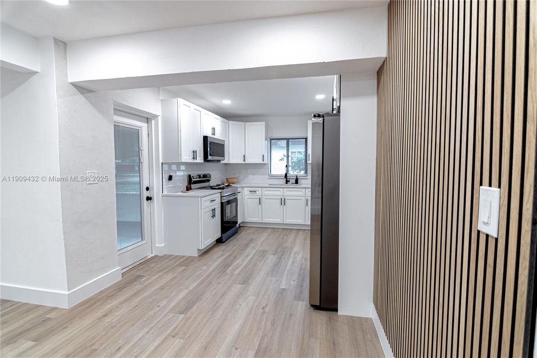 Active With Contract: $579,000 (3 beds, 2 baths, 1490 Square Feet)