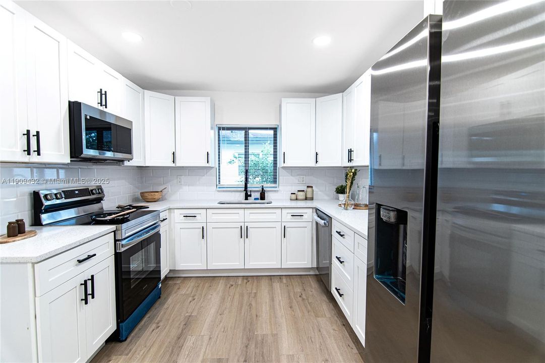 Active With Contract: $579,000 (3 beds, 2 baths, 1490 Square Feet)