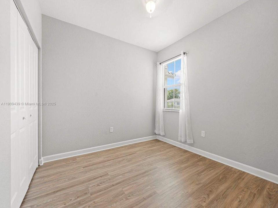 For Rent: $2,600 (3 beds, 2 baths, 1545 Square Feet)