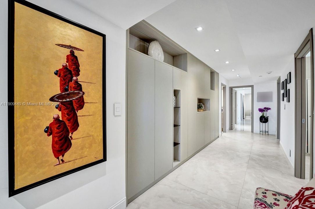 For Sale: $1,590,000 (4 beds, 2 baths, 2360 Square Feet)