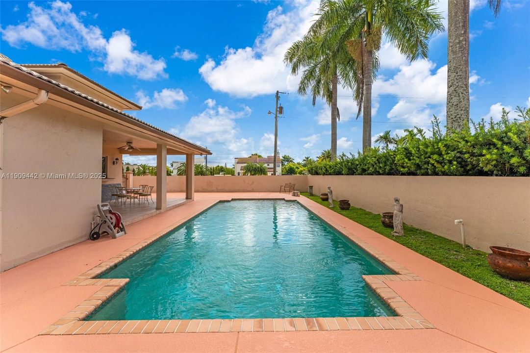 待售: $1,985,000 (5 贝兹, 4 浴室, 3441 平方英尺)