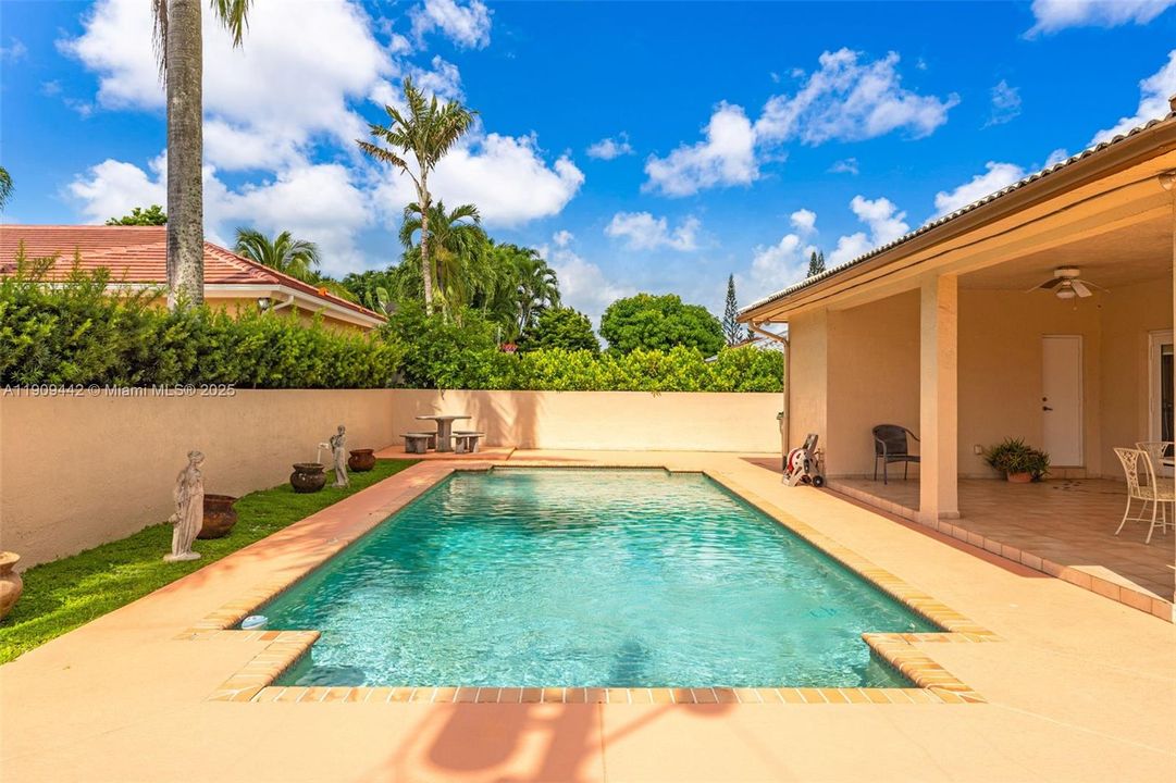 待售: $1,985,000 (5 贝兹, 4 浴室, 3441 平方英尺)