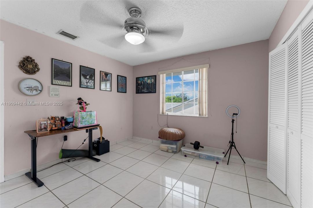 待售: $1,985,000 (5 贝兹, 4 浴室, 3441 平方英尺)