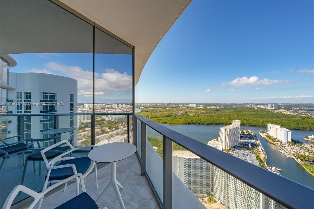 Active With Contract: $16,000 (2 beds, 2 baths, 1447 Square Feet)