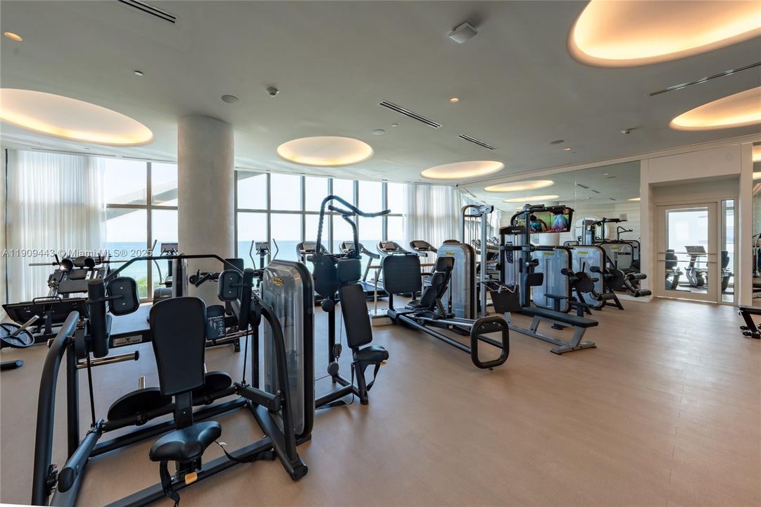 Active With Contract: $16,000 (2 beds, 2 baths, 1447 Square Feet)