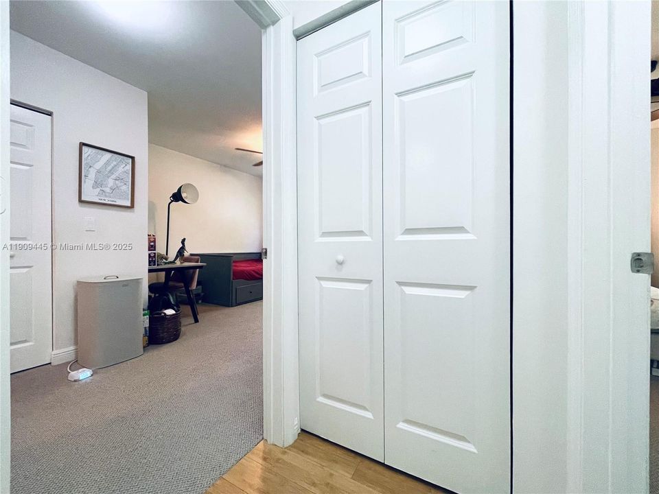 For Sale: $599,000 (2 beds, 2 baths, 1196 Square Feet)