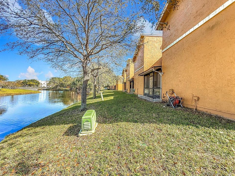 На продажу: $379,000 (2 спален, 2 ванн, 1723 Квадратных фут)