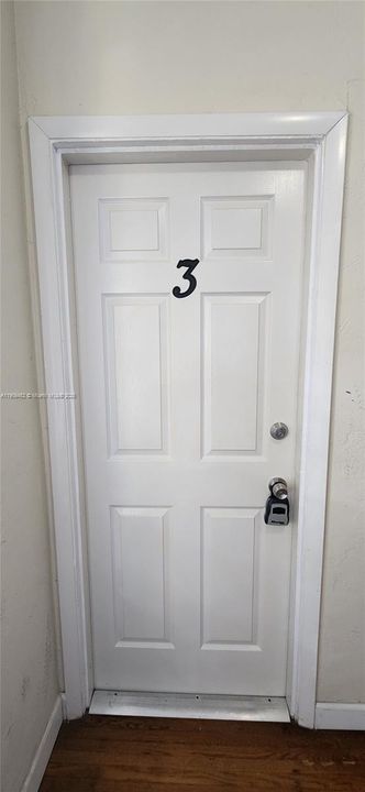 Active With Contract: $1,800 (2 beds, 1 baths, 4344 Square Feet)