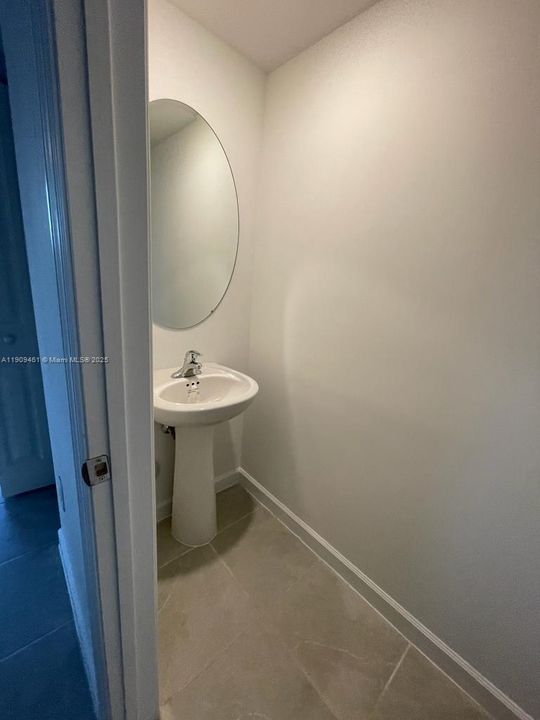 For Sale: $450,000 (3 beds, 2 baths, 1545 Square Feet)