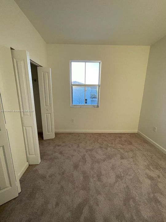 For Sale: $450,000 (3 beds, 2 baths, 1545 Square Feet)