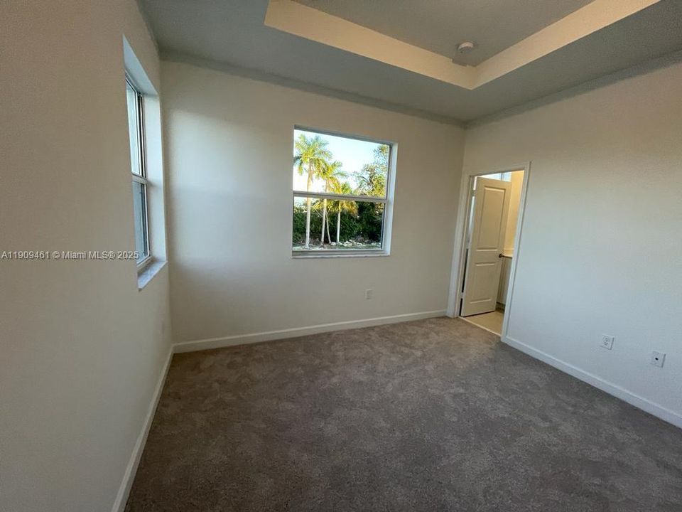 For Sale: $450,000 (3 beds, 2 baths, 1545 Square Feet)