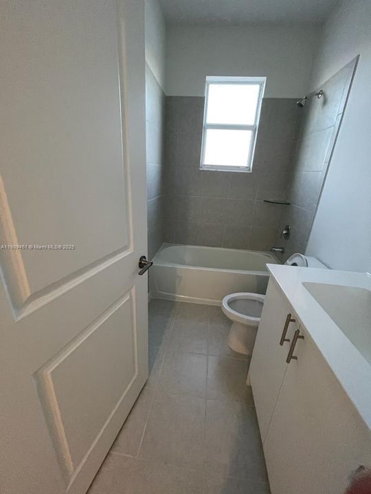 For Sale: $450,000 (3 beds, 2 baths, 1545 Square Feet)