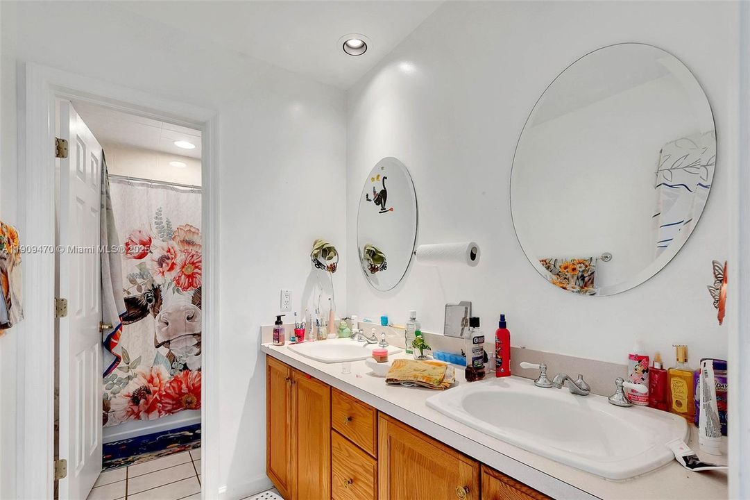 Active With Contract: $1,299,000 (4 beds, 2 baths, 3644 Square Feet)