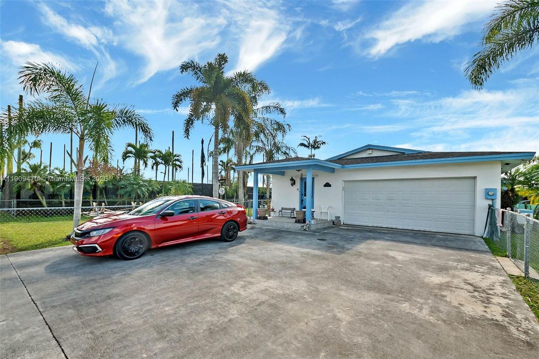 Active With Contract: $1,299,000 (4 beds, 2 baths, 3644 Square Feet)