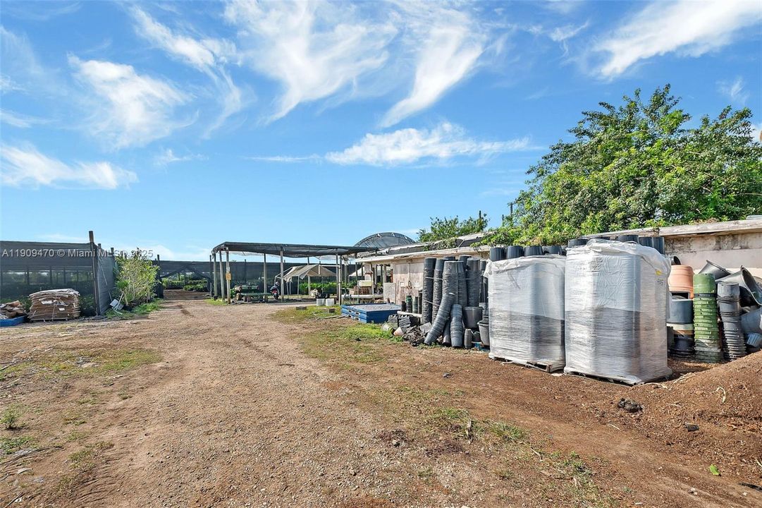 Active With Contract: $1,299,000 (4 beds, 2 baths, 3644 Square Feet)