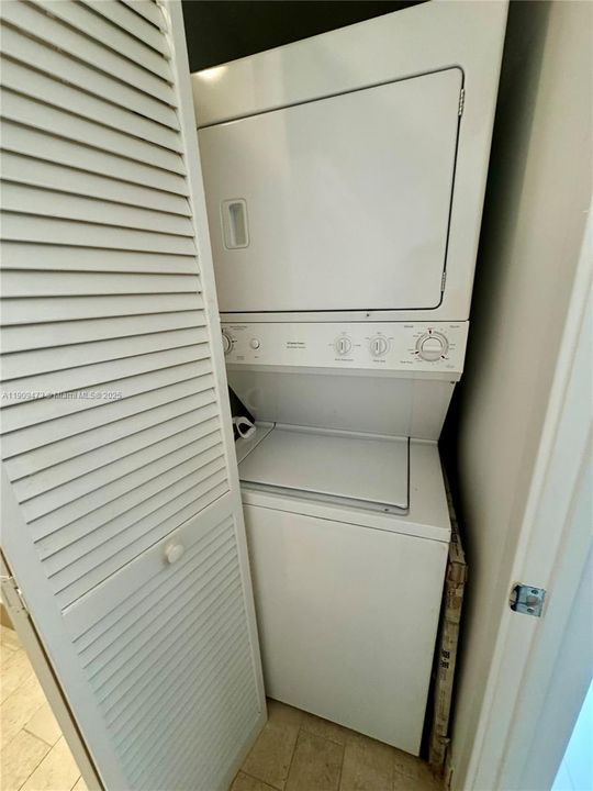 На продажу: $419,000 (1 спален, 1 ванн, 0 Квадратных фут)