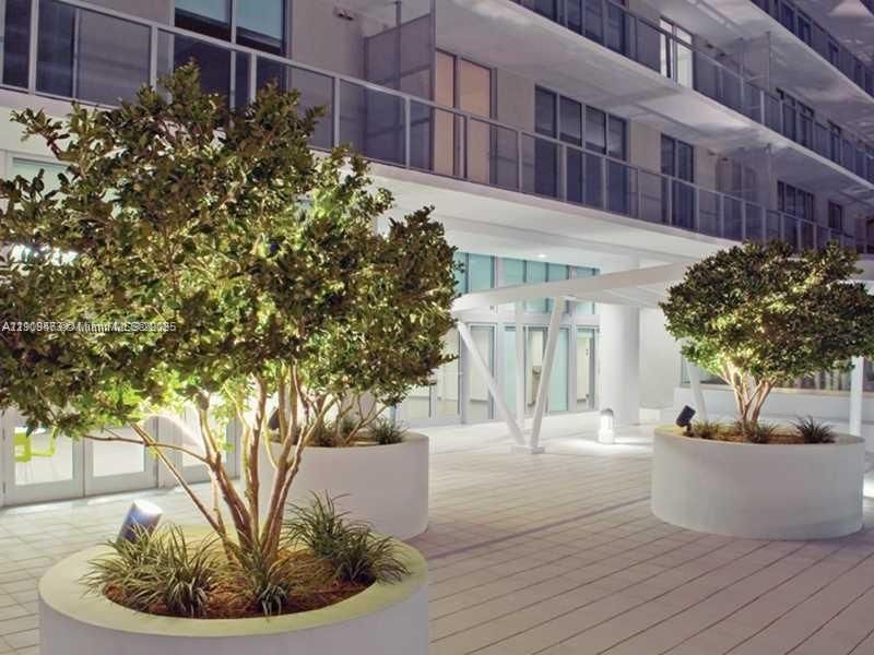 На продажу: $419,000 (1 спален, 1 ванн, 0 Квадратных фут)