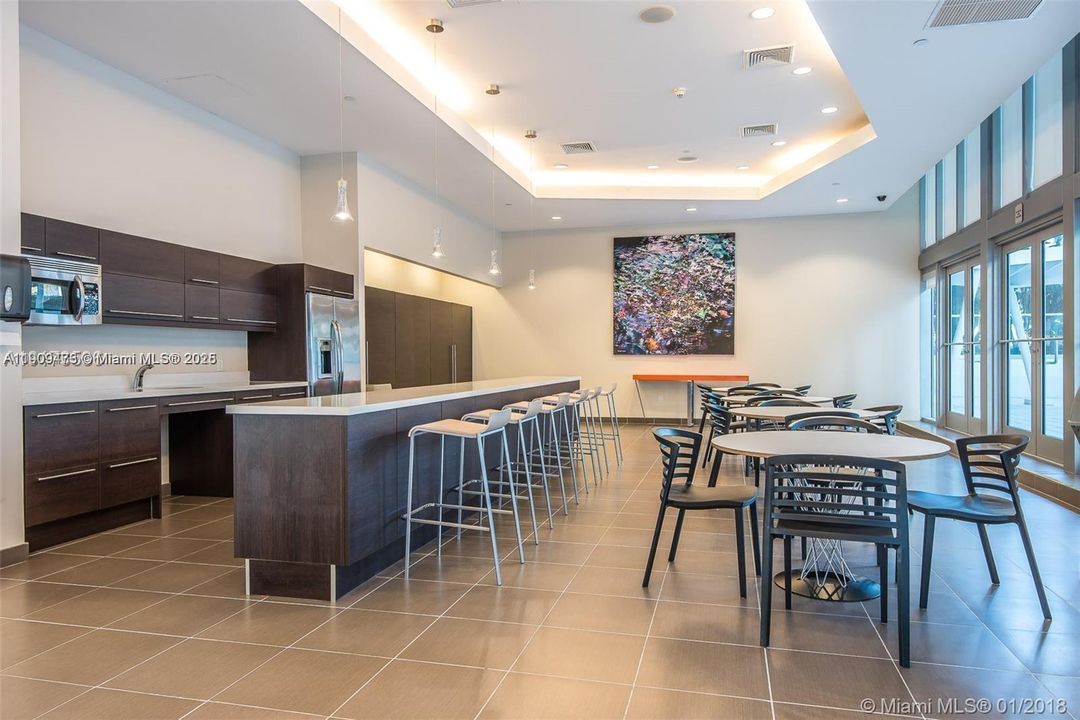 На продажу: $419,000 (1 спален, 1 ванн, 0 Квадратных фут)