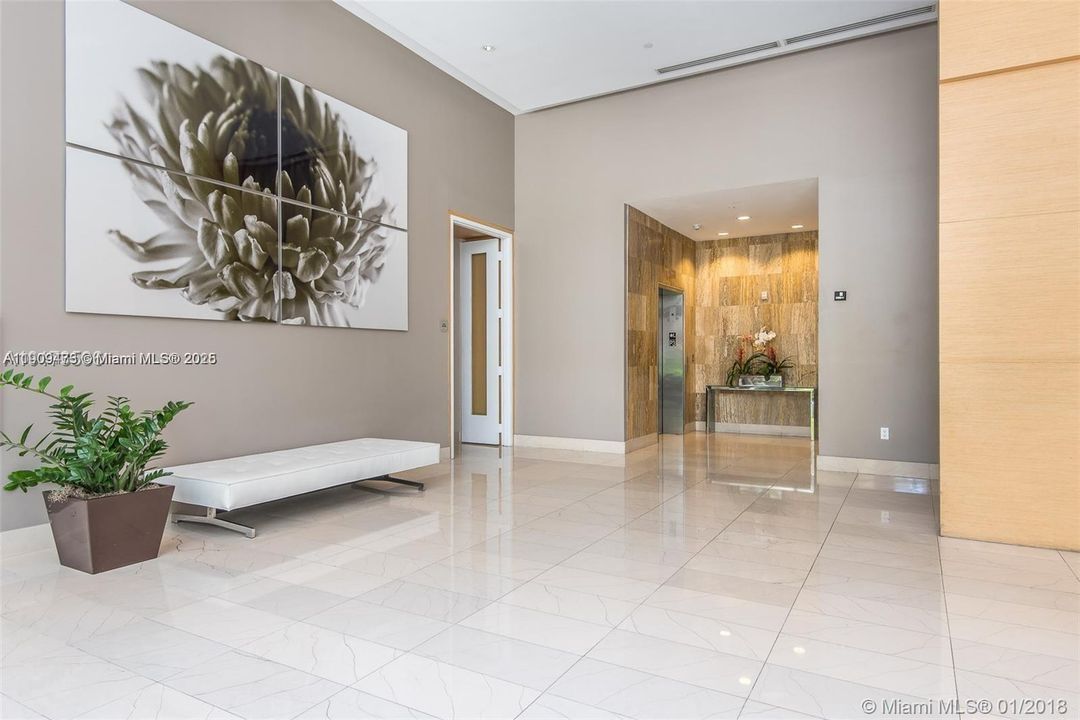 На продажу: $419,000 (1 спален, 1 ванн, 0 Квадратных фут)