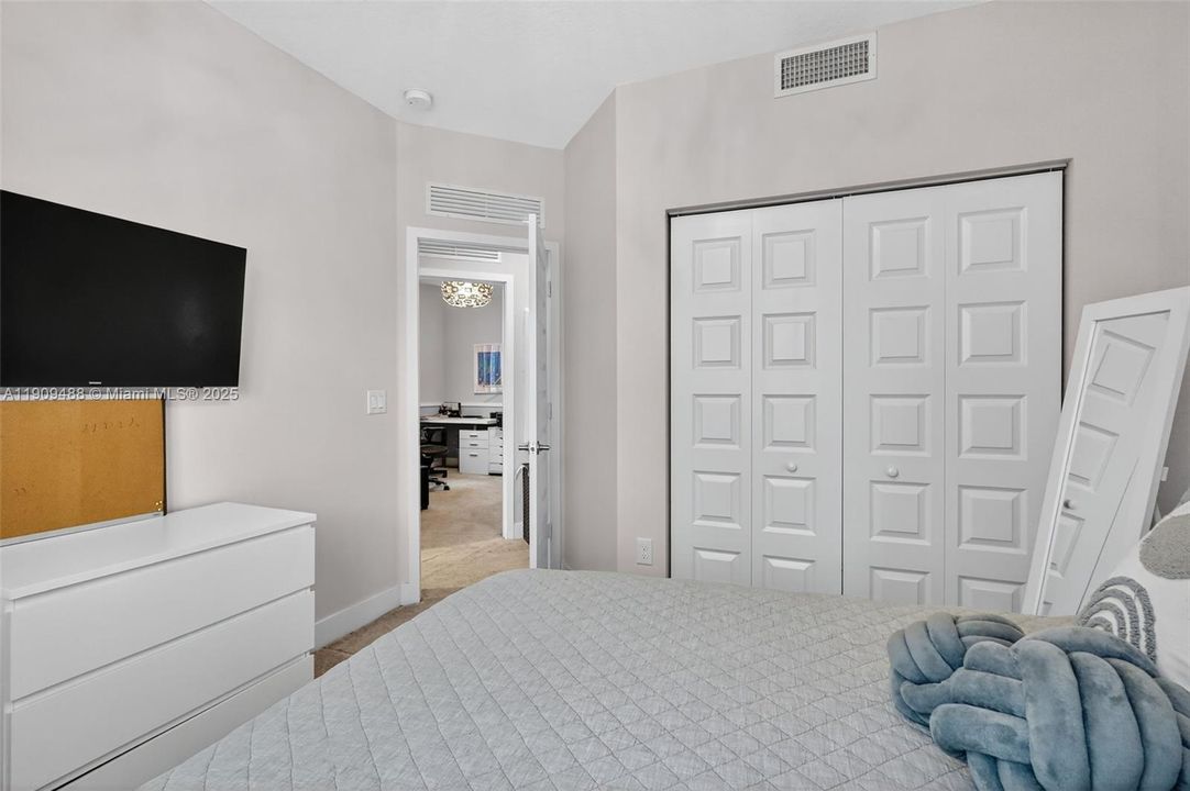 For Sale: $1,099,000 (4 beds, 2 baths, 2163 Square Feet)