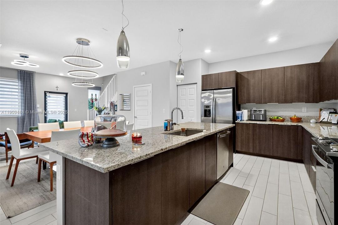 For Sale: $1,099,000 (4 beds, 2 baths, 2163 Square Feet)