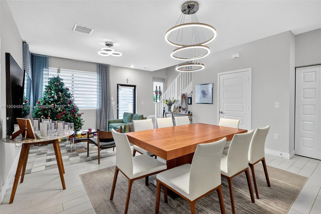 For Sale: $1,099,000 (4 beds, 2 baths, 2163 Square Feet)