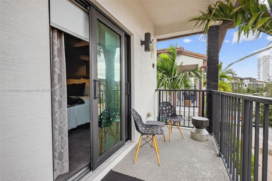 For Sale: $1,099,000 (4 beds, 2 baths, 2163 Square Feet)