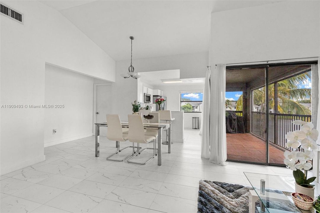 For Rent: $2,000 (3 beds, 2 baths, 1195 Square Feet)