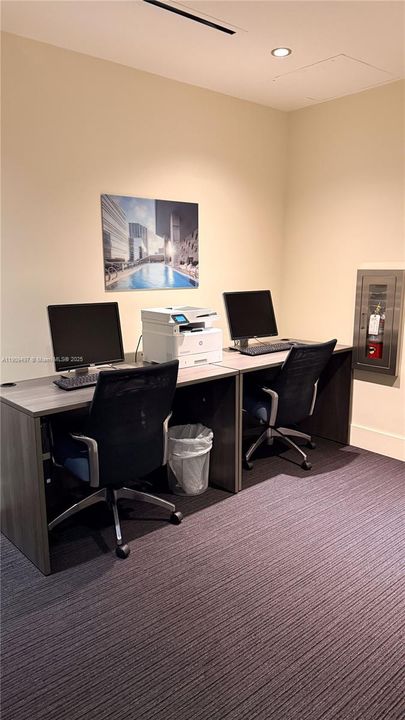 For Sale: $1,036,000 (2 beds, 2 baths, 1208 Square Feet)