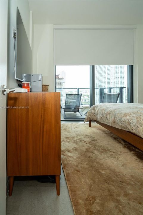 For Sale: $1,036,000 (2 beds, 2 baths, 1208 Square Feet)